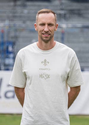 15.07.2026, xfux, Fussball 2.Bundesliga, SV Darmstadt 98 Fototermin Saison 2026 2027 - Porträttermin 2026 2027, v.l. Athletiktrainer Christopher Busse (SV Darmstadt 98) Darmstadt *** July 15, 2026, xfux, Soccer, 2. Bundesliga, SV Darmstadt 98 Photo Shoot for the 2026–2027 Season, Portrait Session for the 2026–2027 Season, from left: Athletic Trainer Christopher Busse, SV Darmstadt 98, Darmstadt