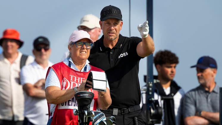 Henrik Stenson and Fanny Suneson on the ninth hole during the first day of competition at The Open Championship at Royal Birkdale Golf Club. SOUTHPORT ENGLAND x1019x *** Henrik Stenson and Fanny Suneson on the ninth hole during the first day of competition at The Open Championship at Royal Birkdale Golf Club, Southport, England x1019x  Copyright: xChristerxHöglund TTx BRITISH OPEN CHAMPIONSHIP
