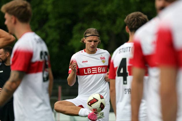 16.07.26 VfB Stuttgart Training Deutschland, Stuttgart, 16.07.2026, Fussball, Bundesliga, Saison 2026 2027, VfB Stuttgart Training: Tim van der Leij. *** July 16, 2026 VfB Stuttgart Training Germany, Stuttgart, July 16, 2026, Soccer, Bundesliga, 2026–2027 Season, VfB Stuttgart Training Tim van der Leij