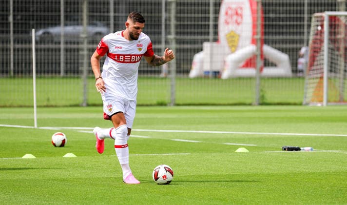 2026.07.16, Deutschland, Stuttgart, Fußball VfB Stuttgart Trainingsauftakt, Jeff Chabot *** July 16, 2026, Germany, Stuttgart, Soccer: VfB Stuttgart Starts Training, Jeff Chabot