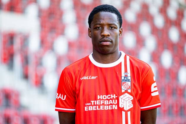 16.07.2026, GER, Fussball, Maenner, Saison 26 27, Regionalliga Nordost, FC Rot-Weiss Erfurt Media Day Presstermin Fototermin Benjika Caciel (FC Rot-Weiss Erfurt) 99096 Erfurt Steigerwaldstadion Rasenplatz Thueringen Deutschland *** July 16, 2026, GER, Soccer, Men, Season 26–27, Regionalliga Northeast, FC Rot-Weiss Erfurt Media Day Press Conference Photo Op Benjika Caciel FC Rot-Weiss Erfurt 99096 Erfurt Steigerwaldstadion Grass Field Thuringia Germany