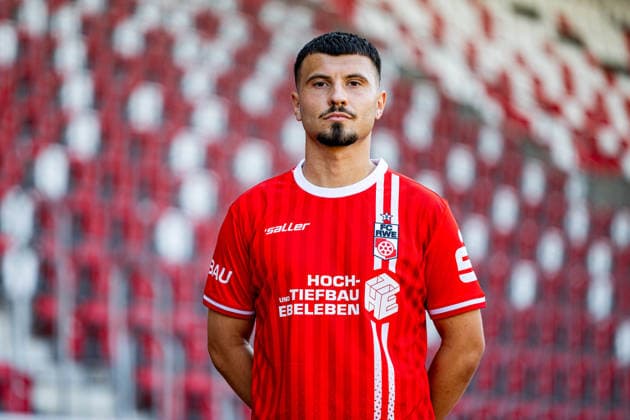 16.07.2026, GER, Fussball, Maenner, Saison 26 27, Regionalliga Nordost, FC Rot-Weiss Erfurt Media Day Presstermin Fototermin Stanislav Fehler (FC Rot-Weiss Erfurt) 99096 Erfurt Steigerwaldstadion Rasenplatz Thueringen Deutschland *** July 16, 2026, GER, Soccer, Men, Season 26–27, Regionalliga Northeast, FC Rot-Weiss Erfurt Media Day Press Conference Photo Op Stanislav Fehler FC Rot-Weiss Erfurt 99096 Erfurt Steigerwaldstadion Grass Field Thuringia Germany