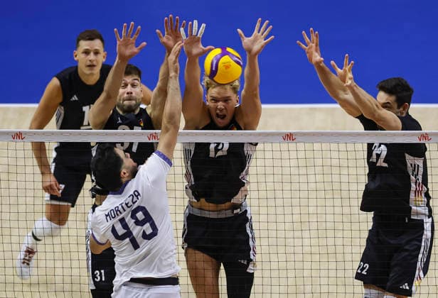 WomenÕs Volleyball Nations League - Belgrade 2026 IranÕs Morteza Sharifi spikes the ball against Germany s Yann Bohme (L) Germany s Anton Brehme and Germany s Tobias Brand during the MenÕs Volleyball Nations League Pool 7 match between Germany and Iran at Belgrade Arena on July 16, 2026 in Belgrade, Serbia. Belgrade Serbia Copyright: xSrdjanxStevanovicx x