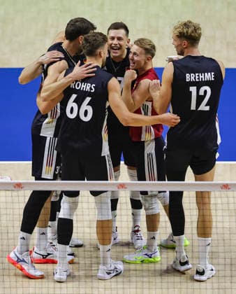 WomenÕs Volleyball Nations League - Belgrade 2026 Players of Germany react during the MenÕs Volleyball Nations League Pool 7 match between Germany and Iran at Belgrade Arena on July 16, 2026 in Belgrade, Serbia. Belgrade Serbia Copyright: xSrdjanxStevanovicx x