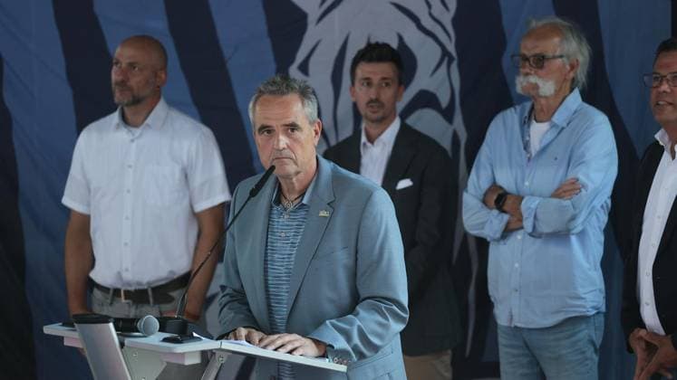 MSV Duisburg Mitgliederversammlung in der Schauinslandreisen-Arena in Duisburg ** NUR FÜR REDAKTIONELLE ZWECKE ** EDITORIAL USE ONLY **<p>MSV Duisburg Mitgliederversammlung am Donnerstag den 16.Juli 2026 in der Schauinslandreisen-Arena in Duisburg Foto : Frank Oppitz FUNKE Foto Services< p> Deutschland NRW Duisburg Copyright: FrankxOppitz *** MSV Duisburg General Meeting at the Schauinslandreisen Arena in Duisburg ** FOR EDITORIAL USE ONLY ** EDITORIAL USE ONLY ** p MSV Duisburg General Meeting on Thursday, July 16, 2026, at the Schauinslandreisen Arena in Duisburg Photo by Frank Oppitz, FUNKE Photo Services p Sport Germany, North Rhine-Westphalia, Duisburg Copyright FrankxOppitz Copyright: FrankxOppitz doc86qsp4vvb8z16mj12ie8 ,EDITORIAL USE ONLY