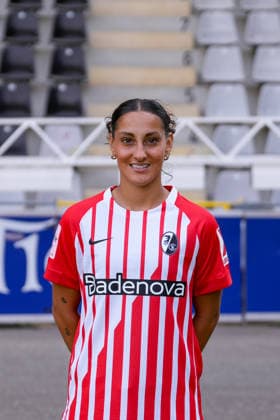 Ä°layda AcÄ±kgöz; SC Freiburg; 1.BL Frauen, Porträttermin 2026 2027 Freiburg Dreisamstadion Baden-Wuerttemberg Deutschland *** Ilayda Acikgöz, SC Freiburg 1, Women s Bundesliga, Profile Session 2026–2027, Freiburg, Dreisamstadion, Baden-Württemberg, Germany Copyright: xAA STEINSIEK.CHx