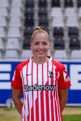 Lisa Karl; SC Freiburg; 1.BL Frauen, Porträttermin 2026 2027 Freiburg Dreisamstadion Baden-Wuerttemberg Deutschland *** Lisa Karl, SC Freiburg 1, Women s Bundesliga, Photo Shoot 2026–2027, Freiburg, Dreisamstadion, Baden-Württemberg, Germany Copyright: xAA STEINSIEK.CHx