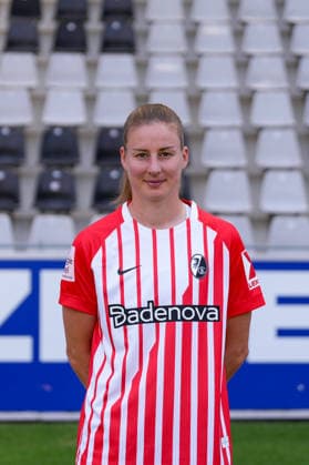 Julia Stierli; SC Freiburg; 1.BL Frauen, Porträttermin 2026 2027 Freiburg Dreisamstadion Baden-Wuerttemberg Deutschland *** Julia Stierli, SC Freiburg 1, Women s Bundesliga, Photo Shoot 2026–2027, Freiburg, Dreisamstadion, Baden-Württemberg, Germany Copyright: xAA STEINSIEK.CHx