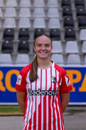 Johanna Hebben; SC Freiburg; 1.BL Frauen, Porträttermin 2026 2027 Freiburg Dreisamstadion Baden-Wuerttemberg Deutschland *** Johanna Hebben, SC Freiburg 1, Women s Bundesliga; Photo Shoot 2026–2027, Freiburg, Dreisamstadion, Baden-Württemberg, Germany Copyright: xAA STEINSIEK.CHx