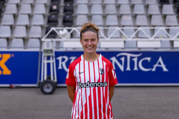 Nia Szenk; SC Freiburg; 1.BL Frauen, Porträttermin 2026 2027 Freiburg Dreisamstadion Baden-Wuerttemberg Deutschland *** Nia Szenk, SC Freiburg 1, Women s Bundesliga, Photo Shoot 2026–2027, Freiburg, Dreisamstadion, Baden-Württemberg, Germany Copyright: xAA STEINSIEK.CHx