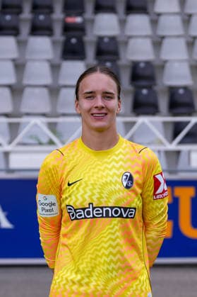 Lina von Schrader; SC Freiburg; 1.BL Frauen, Porträttermin 2026 2027 Freiburg Dreisamstadion Baden-Wuerttemberg Deutschland *** Lina von Schrader, SC Freiburg 1, Women s Bundesliga; Photo Shoot 2026–2027, Freiburg, Dreisamstadion, Baden-Württemberg, Germany Copyright: xAA STEINSIEK.CHx