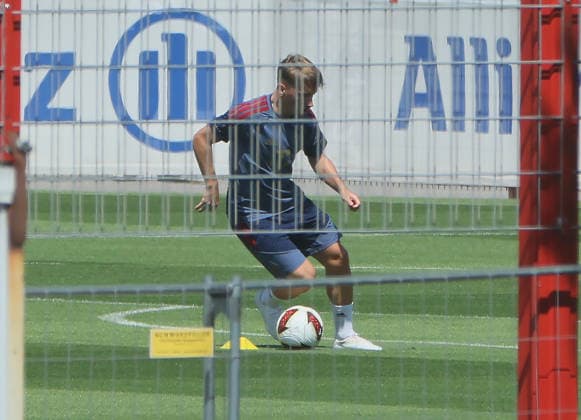 16.07.2026, FC Bayern Training , Saebenerstrasse Muenchen, Fussball, im Bild: Lennart Karl (FC Bayern Muenchen) *** July 16, 2026, FC Bayern Training, Saebenerstrasse, Munich, Soccer, Sports, Pictured: Lennart Karl, FC Bayern Munich