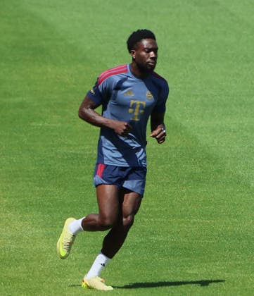 16.07.2026, FC Bayern Training , Saebenerstrasse Muenchen, Fussball, im Bild: Alphons Davies (FC Bayern Muenchen) *** July 16, 2026, FC Bayern Training, Saebenerstrasse, Munich, Soccer, Sports, Pictured: Alphons Davies, FC Bayern Munich