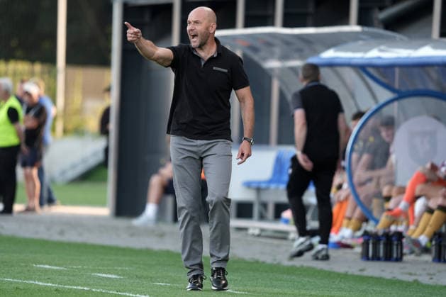 RFS vs Glentoran FC Soccer, RÄ«ga, Latvia, 16.07.2026, football, soccer Hean coach of RFS Viktors Morozs reacts during the UEFA Europa Conference League qualifying round game between Latvia™s FK RFS and Northern Ireland™s Glentoran FC in Riga, Latvia 16.07.2026. Photo: Roman Koksarov (RKF) RÄ«ga Latvia Copyright: xRomanxKoksarovx RKV09773.JPG