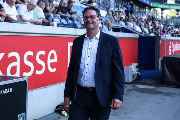 Fussball, 3.Liga Saison 2026 2027 Außerordentliche Mitgliederversammlung MSV Duisburg 16.07.2026, schauinsland-reisen-arena Jochen Taczkowski (Team Paradis) Duisburg schauinsland-reisen-arena Nordrhein-Westfalen Deutschland *** Sports, Soccer, 3rd Division, 2026–2027 Season; MSV Duisburg Extraordinary General Meeting, July 16, 2026, Schauinsland Reisen Arena; Jochen Taczkowski, Team Paradis Duisburg, Schauinsland Reisen Arena, North Rhine-Westphalia, Germany