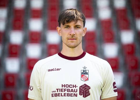 FUSSBALL REGIONALLIGA NORDOST FC ROT WEISS ERFURT - MEDIADAY I MANNSCHAFTSFOTO SAISON 2026-2027 ** NUR FÜR REDAKTIONELLE ZWECKE ** EDITORIAL USE ONLY **<p>16 07 2026-Erfurt: Fussball Regionalliga Nordost MediaDay Mannschaftsfoto Saison 2026-2027 Steigerwaldstadion FC Rot Weiss Erfurt im Foto: Torhüter Lorenz Otto 1 (FC Rot Weiss Erfurt) ( Deutschland Thueringen Erfurt Copyright: SaschaxFromm *** SOCCER REGIONAL LEAGUE NORTHEAST FC ROT WEISS ERFURT MEDIA DAY I TEAM PHOTO SEASON 2026–2027 ** FOR EDITORIAL PURPOSES ONLY ** EDITORIAL USE ONLY ** July 16, 2026 Erfurt Soccer Regional League Northeast Media Day Team Photo 2026–2027 Season Steigerwald Stadium FC Rot Weiss Erfurt in the photo: Goalkeeper Lorenz Otto 1 FC Rot Weiss Erfurt Germany Thuringia Erfurt Copyright SaschaxFromm Copyright: SaschaxFromm doc86qtry6poiwi0jgtu4u ,EDITORIAL USE ONLY
