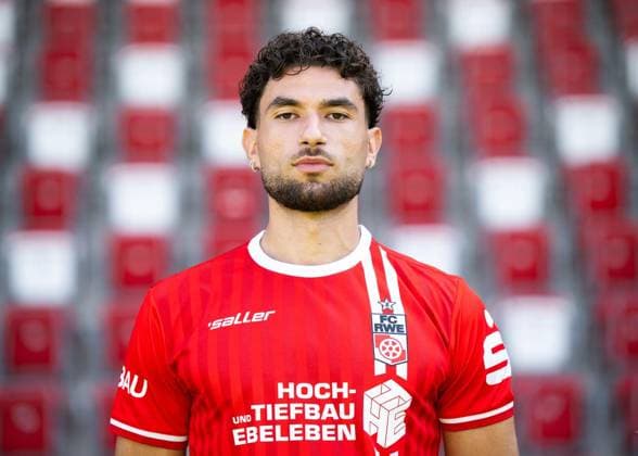 FUSSBALL REGIONALLIGA NORDOST FC ROT WEISS ERFURT - MEDIADAY I MANNSCHAFTSFOTO SAISON 2026-2027 ** NUR FÜR REDAKTIONELLE ZWECKE ** EDITORIAL USE ONLY **<p>16 07 2026-Erfurt: Fussball Regionalliga Nordost MediaDay Mannschaftsfoto Saison 2026-2027 Steigerwaldstadion FC Rot Weiss Erfurt im Foto: Romarjo Hajrulla 9 (FC Rot Weiss Erfurt) ( Deutschland Thueringen Erfurt Copyright: SaschaxFromm *** SOCCER REGIONAL LEAGUE NORTHEAST FC ROT WEISS ERFURT MEDIA DAY I TEAM PHOTO SEASON 2026–2027 ** FOR EDITORIAL PURPOSES ONLY ** EDITORIAL USE ONLY ** July 16, 2026 Erfurt Soccer Regional League Northeast Media Day Team Photo 2026–2027 Season Steigerwald Stadium FC Rot Weiss Erfurt in the photo: Romarjo Hajrulla 9 FC Rot Weiss Erfurt Germany Thuringia Erfurt Copyright SaschaxFromm Copyright: SaschaxFromm doc86qtrynz7341mc21ntt9 ,EDITORIAL USE ONLY