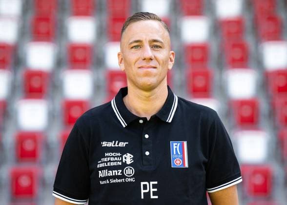 FUSSBALL REGIONALLIGA NORDOST FC ROT WEISS ERFURT - MEDIADAY I MANNSCHAFTSFOTO SAISON 2026-2027 ** NUR FÜR REDAKTIONELLE ZWECKE ** EDITORIAL USE ONLY **<p>16 07 2026-Erfurt: Fussball Regionalliga Nordost MediaDay Mannschaftsfoto Saison 2026-2027 Steigerwaldstadion FC Rot Weiss Erfurt im Foto: Torwart-Trainer Patrick Ecke (FC Rot-Weiß Erfurt) ( Deutschland Thueringen Erfurt Copyright: SaschaxFromm *** SOCCER REGIONAL LEAGUE NORTHEAST FC ROT WEISS ERFURT MEDIA DAY I TEAM PHOTO SEASON 2026–2027 ** FOR EDITORIAL PURPOSES ONLY ** EDITORIAL USE ONLY ** July 16, 2026 Erfurt Soccer Regional League Northeast Media Day Team Photo 2026–2027 Season Steigerwaldstadion FC Rot Weiss Erfurt in the photo: Goalkeeper, Coach Patrick Ecke, FC Rot Weiss Erfurt, Germany, Thuringia, Erfurt. Copyright SaschaxFromm Copyright: SaschaxFromm doc86qtryv176v1kxy7attc ,EDITORIAL USE ONLY