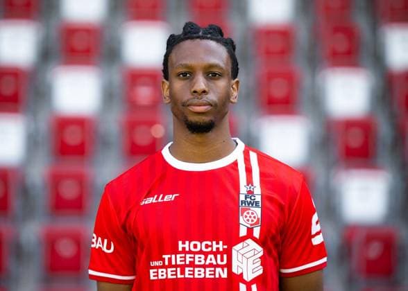 FUSSBALL REGIONALLIGA NORDOST FC ROT WEISS ERFURT - MEDIADAY I MANNSCHAFTSFOTO SAISON 2026-2027 ** NUR FÜR REDAKTIONELLE ZWECKE ** EDITORIAL USE ONLY **<p>16 07 2026-Erfurt: Fussball Regionalliga Nordost MediaDay Mannschaftsfoto Saison 2026-2027 Steigerwaldstadion FC Rot Weiss Erfurt im Foto: Boipelo Mashigo 21 (FC Rot-Weiß Erfurt) ( Deutschland Thueringen Erfurt Copyright: SaschaxFromm *** SOCCER REGIONAL LEAGUE NORTHEAST FC ROT WEISS ERFURT MEDIA DAY I TEAM PHOTO SEASON 2026–2027 ** FOR EDITORIAL PURPOSES ONLY ** EDITORIAL USE ONLY ** July 16, 2026 Erfurt Soccer Regional League Northeast Media Day Team Photo 2026–2027 Season Steigerwaldstadion FC Rot Weiss Erfurt in the photo: Boipelo Mashigo 21 FC Rot Weiss Erfurt Germany Thuringia Erfurt Copyright SaschaxFromm Copyright: SaschaxFromm doc86qtrzehkn6rb1r3u4u ,EDITORIAL USE ONLY