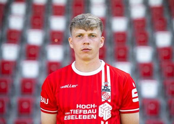 FUSSBALL REGIONALLIGA NORDOST FC ROT WEISS ERFURT - MEDIADAY I MANNSCHAFTSFOTO SAISON 2026-2027 ** NUR FÜR REDAKTIONELLE ZWECKE ** EDITORIAL USE ONLY **<p>16 07 2026-Erfurt: Fussball Regionalliga Nordost MediaDay Mannschaftsfoto Saison 2026-2027 Steigerwaldstadion FC Rot Weiss Erfurt im Foto: Marco Wolf 10 (FC Rot-Weiß Erfurt) ( Deutschland Thueringen Erfurt Copyright: SaschaxFromm *** SOCCER REGIONAL LEAGUE NORTHEAST FC ROT WEISS ERFURT MEDIA DAY I TEAM PHOTO SEASON 2026–2027 ** FOR EDITORIAL PURPOSES ONLY ** EDITORIAL USE ONLY ** July 16, 2026 Erfurt Soccer Northeast Regional League Media Day Team Photo 2026–2027 Season Steigerwald Stadium FC Rot Weiss Erfurt in the photo Marco Wolf 10 FC Rot Weiss Erfurt Germany Thuringia Erfurt Copyright SaschaxFromm Copyright: SaschaxFromm doc86qtrwqua9kmhu8hi8z ,EDITORIAL USE ONLY
