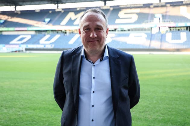 Fussball, 3.Liga Saison 2026 2027 Außerordentliche Mitgliederversammlung MSV Duisburg 16.07.2026, schauinsland-reisen-arena Dirk Broska (Vorstandsvorsitzender MSV Duisburg) im Porträt Duisburg schauinsland-reisen-arena Nordrhein-Westfalen Deutschland *** Sports, Soccer, 3rd Division Season 2026–2027 MSV Duisburg Extraordinary General Meeting July 16, 2026, Schauinsland Reisen Arena: A Profile of Dirk Broska, Chairman of the Board of MSV Duisburg, Duisburg, Schauinsland Reisen Arena, North Rhine-Westphalia, Germany