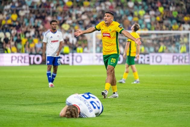 Kristian Bari gesticulates during UEFA Europa league quali match - MSK Zilina - Hajduk Split, 16. july 2026 , Stadium pod Dubnom, Zilina, Slovakia Copyright: xMICHALxFAJT,ZOSPORTU.SKx MAJ_4516