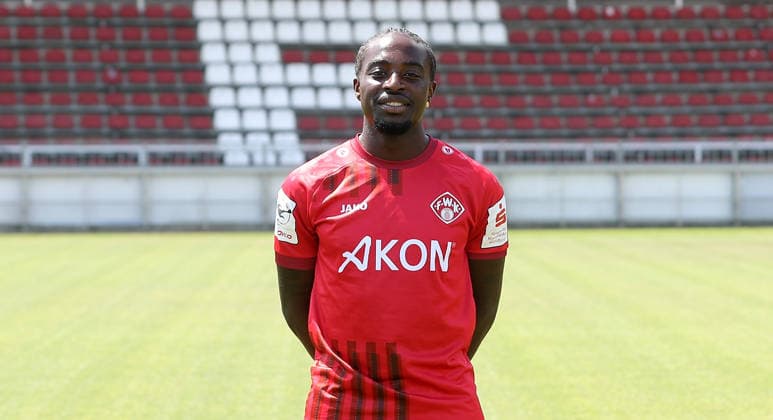 FC Würzburger Kickers; 3.Liga, Porträttermin 2026 2027, Eliot Muteba (FC Würzburger Kickers); 3.Liga, Porträttermin 2026 2027 Würzburg AKON ARENA Bayern Deutschland *** FC Würzburger Kickers, 3rd Division, Photo Shoot 2026–2027, Team Photo of Eliot Muteba, FC Würzburger Kickers, 3rd Division, Photo Shoot 2026–2027, Würzburg, AKON ARENA, Bavaria, Germany