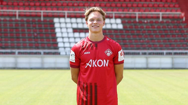 FC Würzburger Kickers; 3.Liga, Porträttermin 2026 2027, Xaver Kiefersauer (FC Würzburger Kickers); 3.Liga, Porträttermin 2026 2027 Würzburg AKON ARENA Bayern Deutschland *** FC Würzburger Kickers, 3rd Division, Photo Shoot 2026–2027, Team Photo by Xaver Kiefersauer FC Würzburger Kickers, 3rd Division, Photo Shoot 2026–2027 Würzburg AKON ARENA Bavaria, Germany