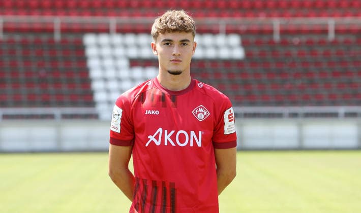 FC Würzburger Kickers; 3.Liga, Porträttermin 2026 2027, Tiago de Moura Moraes (FC Würzburger Kickers); 3.Liga, Porträttermin 2026 2027 Würzburg AKON ARENA Bayern Deutschland *** FC Würzburger Kickers, 3rd Division, Photo Shoot 2026–2027, Team Photo: Tiago de Moura Moraes FC Würzburger Kickers, 3rd Division, Photo Shoot 2026–2027, Würzburg, AKON ARENA, Bavaria, Germany