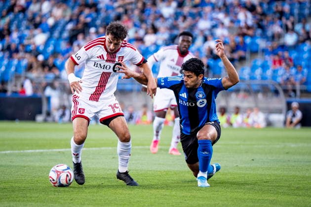 July 16, 2026, Montreal, Pq, Canada: Toronto FC s Kobe Franklin (19) and CF Montreal s Efrain Morales (24) vie for the ball during first half MLS, Fussball Herren, USA soccer action, in Montreal on Thursday, July 16, 2026. Canada News - July 16, 2026  - ZUMAc35_ 20260716_zaf_c35_123 Copyright: xChristopherxKatsarovx