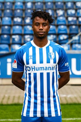 Lubambo Musonda, 1. FC Magdeburg - 2. Fussball Bundesliga Porträttermin 2. BL 2026 2027 offizieller Fototermin 1. FC Magdeburg in der Avnet Arena in Magdeburg - Porträt, Portrait, Einzelbild, Deutschland, Fussball, Maenner, GER, 16.07.2026 *** Lubambo Musonda, 1 FC Magdeburg, 2 Bundesliga, Portrait Session, 2026–2027 Season, Official Photo Session, 1 FC Magdeburg at the Avnet Arena in Magdeburg, Portrait, Single Image, Germany, Soccer, Men, GER, July 16, 2026 Christian Schroedter