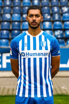 Tarek Chahed, 1. FC Magdeburg - 2. Fussball Bundesliga Porträttermin 2. BL 2026 2027 offizieller Fototermin 1. FC Magdeburg in der Avnet Arena in Magdeburg - Porträt, Portrait, Einzelbild, Deutschland, Fussball, Maenner, GER, 16.07.2026 *** Tarek Chahed, 1. FC Magdeburg, 2. Bundesliga, portrait session, 2026–2027 season, official photo shoot, 1. FC Magdeburg at the Avnet Arena in Magdeburg, portrait, individual photo, Germany, soccer, Men, GER, July 16, 2026 Christian Schroedter