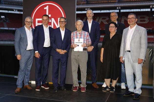 Johannes Bisping (Aufsichtsrat), Joti Chatzialexiou (Vorstand , Stefan Heim (Vorstand Finanzen), Josef Zenger (Jubilar), Niels Rossow ( Vorstand), Sandra Hummel (Aufsichtsrat), Stephan Pache (Vorstand Dachverein), Peter Meier (Aufsichtsrat Vorsitzender) beim Ehrungsabend 2026 des 1. FCN Dachverein e.V. im Max-Morlock-Stadion. Nürnberg, 16.07.2026 Nürnberg Max Morlock Stadion Bayern D *** Johannes Bisping, Supervisory Board; Joti Chatzialexiou, Executive Board Member for Sports; Stefan Heim, Executive Board Member for Finance; Josef Zenger, Honoree; Niels Rossow, Executive Board Member; Sandra Hummel, Supervisory Board; Stephan Pache, Executive Board Member of the Parent Association; Peter Meier, Chairman of the Supervisory Board, at the 2026 Honors Night of 1 FCN Dachverein e.V. at the Max Morlock Stadium in Nuremberg, July 16, 2026, Nuremberg, Max Morlock Stadium, Bavaria, Germany Copyright: xAgenturxMatthiasxWehnertx xReinhardxZichyx