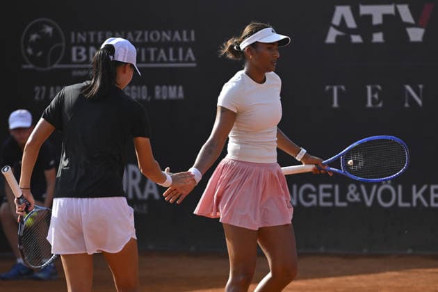 IPA86753851 - Yu-Yun Li of Taiwan and Rutuja Bhosale of India in their match against Naima Karamoko of Switzerland and Darja Seme?istaja of Latvia in the quarterfinals of the ATV Bancomat Tennis Open WTA, Tennis Damen 125 at the Antico Tiro a Volo Club on July 16, 2026 in Rome, Italy. (Photo by Roberto Bettacchi)  Copyright: xRobertoxBettacchi IPAxSportx xx 86753851