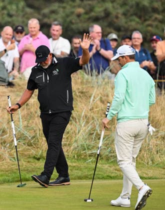Darren Clarke (NIR) celebrates holing a birdie putt on the 1st green 154th Open Golf Championships, Royal Birkdale, Southport, UK - 17 Jul 2026Southport Royal Birkdale United Kingdom  Copyright: xGreigxCowie Shutterstockx 16988294u
