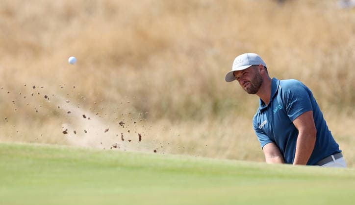 154th Open Golf Championships - Round 2 Wyndham Clark of the USA chips the ball on the 4th green during Round 2 of the British Open Golf Championships at Royal Birkdale in Southport, Britain, 17 July 2026. SOUTHPORT UNITED KINGDOM  Copyright: xADAMxVAUGHANx