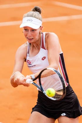 TENNIS - WTA, Tennis Damen Generali Open Ladies Kitzbuehel KITZBUEHEL,AUSTRIA,17.JUL.26 - TENNIS - WTA Tour, Generali Open Ladies Kitzbuehel. Image shows Sinja Kraus (AUT).  GEPAxpictures xJulioxArellano