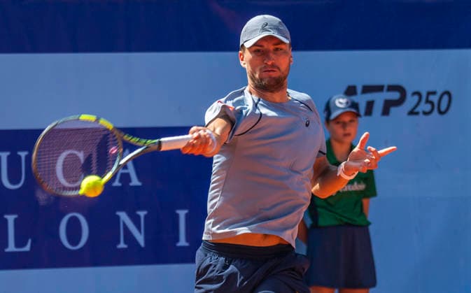 July 17, 2026, Gstaad, Bern, Switzerland: Gstaad Switzerland, 07 17 2026: RAPHAEL COLLIGNON of Belgium is in action during quater-finals of EFG Swiss Open Gstaad ATP, Tennis Herren 250,Tennis Herren 250, which is known as the Swiss Gstaad Open and took place at Roy Emerson Arena in Gstaad, which is located in the famous ski resort of Gstaad and which is located in the Bernese Oberland. Tennis 2026: Swiss Open  - ZUMAd206 20260717_zip_d206_011 Copyright: xEricxDubostx