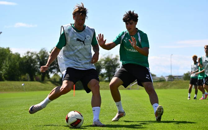 18.07.2026 - Fussball - 2. Bundesliga - Saison 2026 2027 - SpVgg Greuther Fürth Fuerth - Trainingslager Bad Wörishofen - - xwoxzix - Felix Klaus (30, SpVgg Greuther Fürth ) Luis Daehne (46, SpVgg Greuther Fürth ) *** July 18, 2026 Soccer 2. Bundesliga 2026–2027 Season SpVgg Greuther Fürth Fürth Training Camp in Bad Wörishofen xwoxzix Felix Klaus 30, SpVgg Greuther Fürth Luis Daehne 46, SpVgg Greuther Fürth