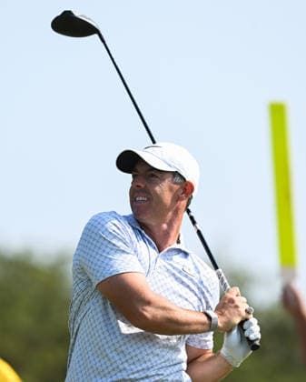 Rory McIlroy (NIR) on the 2nd Tee 154th Open Golf Championships, Royal Birkdale, Southport, UK - 17 Jul 2026Southport Royal Birkdale United Kingdom  Copyright: xGreigxCowie Shutterstockx 16988294ar