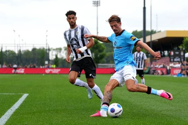 Friendly: Feyenoord Rotterdam v Royal Charleroi S.C. Rotterdam - Luciano Valente of Feyenoord Rotterdam during a friendly in preparation of the 2026 2027 season. The match is set between Feyenoord Rotterdam and Royal Charleroi S.C. at Nieuw Varkenoord on 17 July 2026 in Rotterdam, The Netherlands. Copyright: xYannickxVerhoevenx