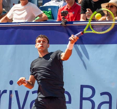 July 17, 2026, Gstaad, Bern, Switzerland: Gstaad Switzerland, 07 17 2026: JUAN MANUEL CERUNDOLO of Argentina is in action during swmi-finals of EFG Swiss Open Gstaad ATP, Tennis Herren 250,Tennis Herren 250, which is known as the Swiss Gstaad Open and took place at Roy Emerson Arena in Gstaad, which is located in the famous ski resort of Gstaad and which is located in the Bernese Oberland. Gstaad Switzerland - ZUMAd206 20260717_zip_d206_061 Copyright: xEricxDubostx