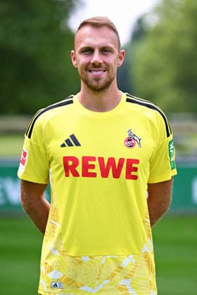 Marvin Schwäbe ; 1. FC Köln; 1.BL, Porträttermin 2026 2027 *** Marvin Schwäbe, 1. FC Köln, Bundesliga, Photo Shoot 2026–2027