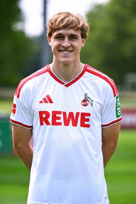Timo Hübers; 1. FC Köln; 1.BL, Porträttermin 2026 2027 *** Timo Hübers, 1. FC Köln, Bundesliga, Photo Shoot 2026–2027