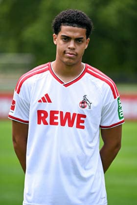 Jahmai Simpson-Pusey; 1. FC Köln; 1.BL, Porträttermin 2026 2027 *** Jahmai Simpson Pusey 1 FC Cologne 1 Bundesliga, Photo Shoot 2026 2027
