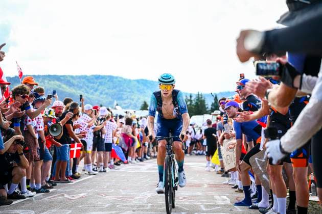 Tour de France 2026 Stage 13 BELFORT, FRANCE - JULY 17 : Rider of Team Bahrain - Victorious in action during stage 13 of the 113rd edition of Tour de France an UCI World Tour 2.UWT cycling road race stage for Men Elite of 205 km with start in Dole and finish in Belfort on July 17, 2026 in Belfort, France, 17 07 2026 Belfort France  Copyright: xGvgx