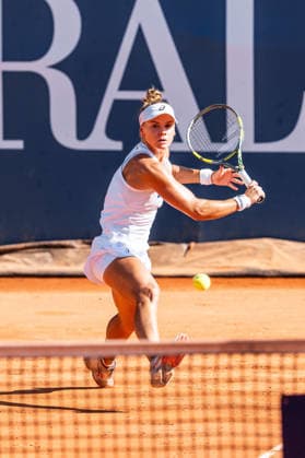 TENNIS - WTA, Tennis Damen Generali Open Ladies Kitzbuehel KITZBUEHEL,AUSTRIA,17.JUL.26 - TENNIS - WTA Tour, Generali Open Ladies Kitzbuehel. Image shows Laura Pigossi (BRA).  GEPAxpictures xJulioxArellano