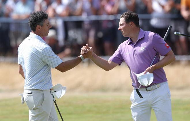 154th Open Golf Championships - Round 2 epaselect Rory McIlroy (L) of Northern Ireland and Matt Fitzpatrick of England shake hands on the 18th hole at the end of their Round 2 of the British Open Golf Championships at Royal Birkdale in Southport, Britain, 17 July 2026. SOUTHPORT UNITED KINGDOM  Copyright: xADAMxVAUGHANx