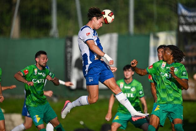SOCCER - Wattens vs Hertha, test match KUNDL,AUSTRIA,17.JUL.26 - SOCCER - ADMIRAL Bundesliga, 2. DFL, 2. Deutsche Bundesliga, WSG Tirol vs Hertha BSC Berlin, test match. Image shows Linus Gechter (Hertha).  GEPAxpictures xDanielxSchoenherr