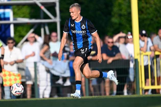 Club Brugge v sc Heerenveen - Friendly match ROESELARE, BELGIUM - JULY 17 : Siquet Hugo defender of Club Brugge in action during the friendly match between Club Brugge and sc Heerenveen on July 17, 2026 in Roeselare, Belgium, 17 07 2026 Roeselare Belgium  Copyright: xNicoxVereeckenx